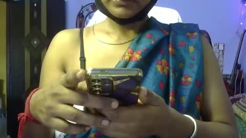 Snapshot of miss_mahi69 chatting on 07-24-26, 04:32 Mahi online show from 07-24-26, 04:32