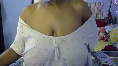 Snapshot of miss_mahi69 chatting on 07-26-26, 06:32 Mahi online show from 07-26-26, 06:32