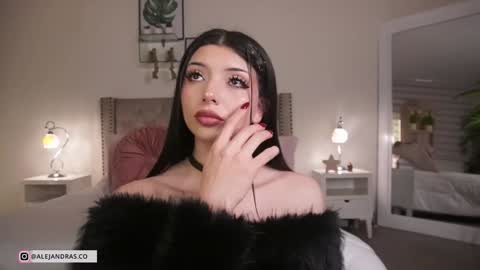 Alejandra online show from 02-19-26, 12:28