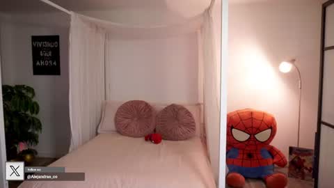 Snapshot of miss_meii chatting on 06-12-26, 04:44 Alejandra online show from 06-12-26, 04:44
