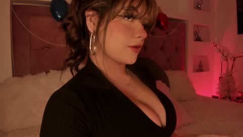 Melissa   online show from 12-30-24, 01:14