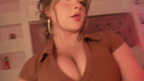 Melissa   online show from 01-23-25, 01:35