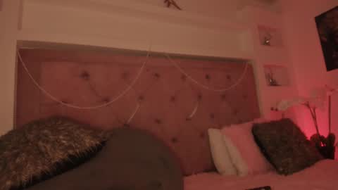 Melissa   online show from 02-20-25, 04:57