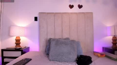 miss_milf_ online show from 04-28-26, 02:27