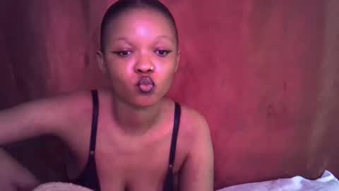 miss_rihanna2 online show from 10-24-25, 06:54