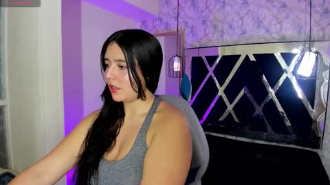  M E L A N I E  online show from 03-06-26, 12:01