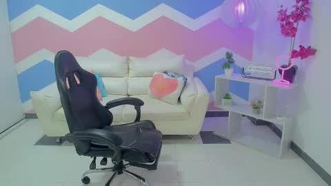 Shaira  online show from 03-10-26, 01:10