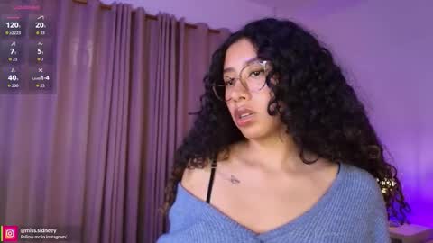 Snapshot of miss_sidney chatting on 11-20-25, 01:00 Amy Olivera online show from 11-20-25, 01:00