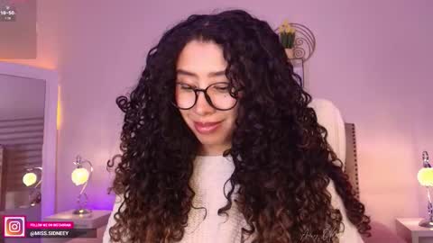 Snapshot of miss_sidney chatting on 11-28-25, 12:52 Amy Olivera online show from 11-28-25, 12:52