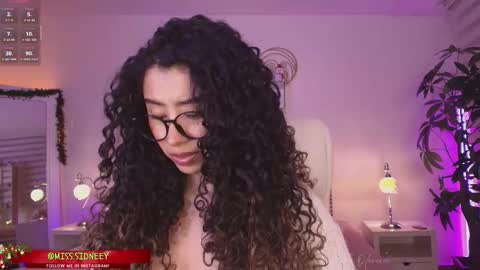 Snapshot of miss_sidney chatting on 12-04-25, 12:58 Amy Olivera online show from 12-04-25, 12:58