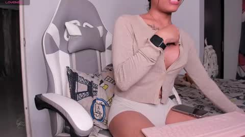miss_soffi1 online show from 02-19-25, 07:38
