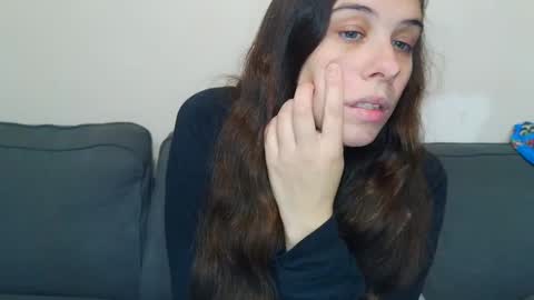 Bella online show from 09-19-25, 02:29