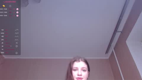 Snapshot of miss_sweetbb chatting on 01-01-25, 12:11 Bella online show from 01-01-25, 12:11