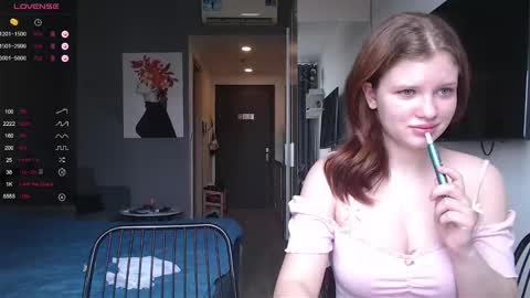 Snapshot of miss_sweetbb chatting on 01-30-25, 06:03 Bella online show from 01-30-25, 06:03