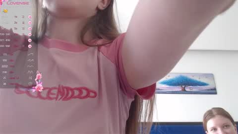 Snapshot of miss_sweetbb chatting on 02-17-25, 05:58 Bella online show from 02-17-25, 05:58