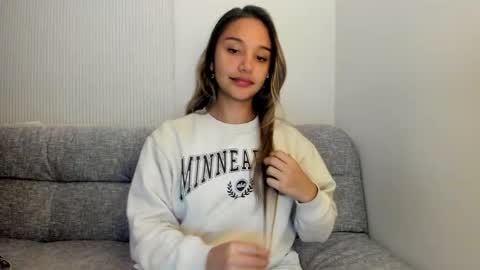 Miss Taniac online show from 04-25-26, 02:25