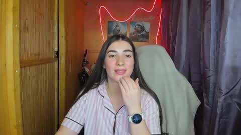 Snapshot of miss_tasy chatting on 02-19-25, 03:27 Melanie January 15th is my birthday there will be an interesting show online show from 02-19-25, 03:27