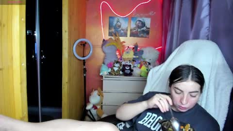 Melanie  January 15th is my birthday there will be an interesting show  online show from 04-05-26, 06:32