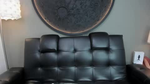 Snapshot of miss_vaiolette chatting on 02-27-25, 11:10 Vaiolette online show from 02-27-25, 11:10