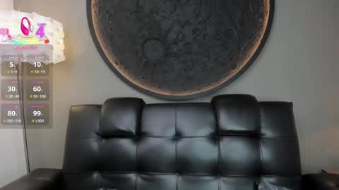 Snapshot of miss_vaiolette chatting on 03-06-25, 11:03 Vaiolette online show from 03-06-25, 11:03