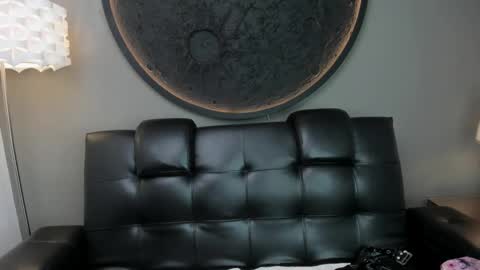 Snapshot of miss_vaiolette chatting on 03-10-25, 11:10 Vaiolette online show from 03-10-25, 11:10