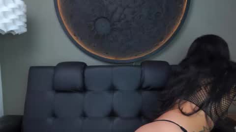 Snapshot of miss_vaiolette chatting on 10-07-25, 11:07 Vaiolette online show from 10-07-25, 11:07