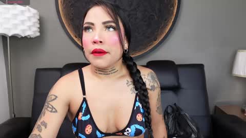 Vaiolette online show from 04-22-26, 11:01