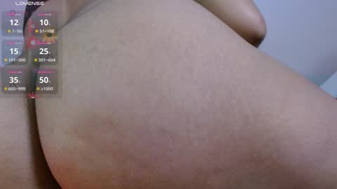 Snapshot of miss_valery2 chatting on 01-15-25, 05:40 hanna    online show from 01-15-25, 05:40