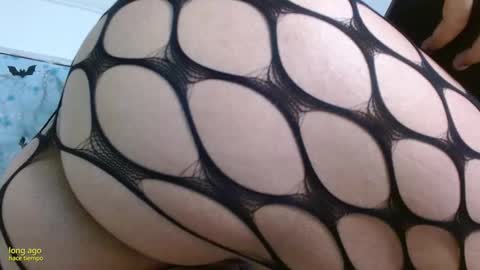 Snapshot of miss_valery2 chatting on 10-25-25, 05:04 hanna    online show from 10-25-25, 05:04