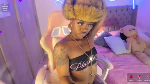 Tay Tay Independent Model   online show from 12-16-25, 05:56