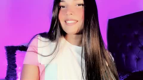 Snapshot of miss_zz chatting on 10-28-25, 01:31 miss_zz online show from 10-28-25, 01:31