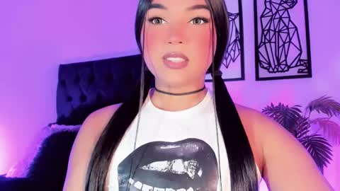 Snapshot of miss_zz chatting on 11-25-25, 06:30 miss_zz online show from 11-25-25, 06:30