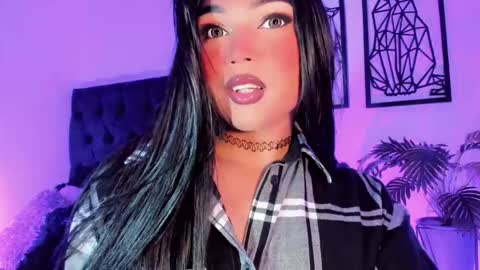 Snapshot of miss_zz chatting on 12-04-25, 04:27 miss_zz online show from 12-04-25, 04:27