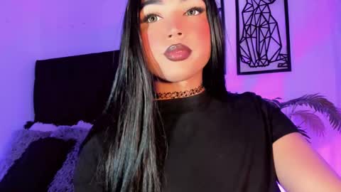 Snapshot of miss_zz chatting on 12-13-25, 07:53 miss_zz online show from 12-13-25, 07:53