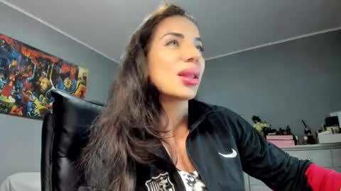 Alesyamuscledoll online show from 03-02-25, 08:40