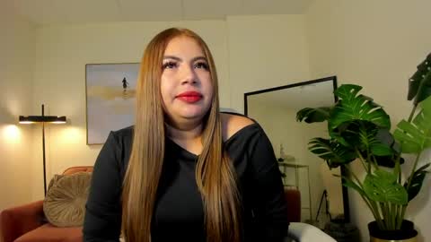 Snapshot of missanamaria chatting on 05-12-26, 01:19 Anamaria Montoya online show from 05-12-26, 01:19