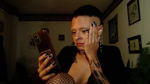 Snapshot of missanarky chatting on 03-05-25, 02:25 Anarkitten  online show from 03-05-25, 02:25