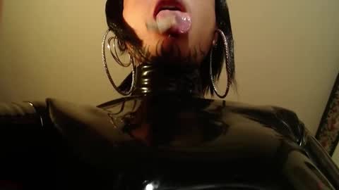 Snapshot of missanarky chatting on 10-21-25, 09:48 Anarkitten  online show from 10-21-25, 09:48