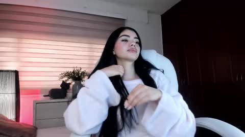 Snapshot of missariadnaa chatting on 03-10-26, 01:49 Ariadna Ruiz online show from 03-10-26, 01:49