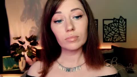 Snapshot of missbeverlymills chatting on 12-15-24, 02:37 The divine Beverly online show from 12-15-24, 02:37