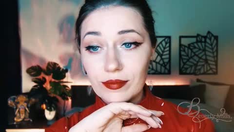 Snapshot of missbeverlymills chatting on 02-15-25, 07:28 The divine Beverly online show from 02-15-25, 07:28