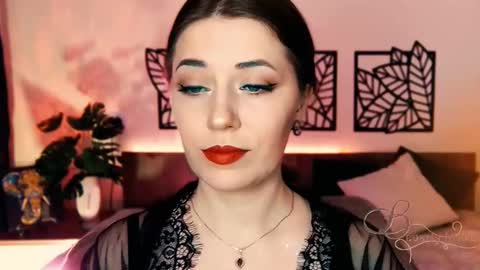 Snapshot of missbeverlymills chatting on 03-09-25, 08:07 The divine Beverly online show from 03-09-25, 08:07