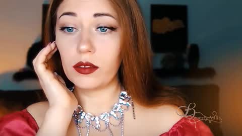 Snapshot of missbeverlymills chatting on 10-13-25, 02:44 The divine Beverly online show from 10-13-25, 02:44