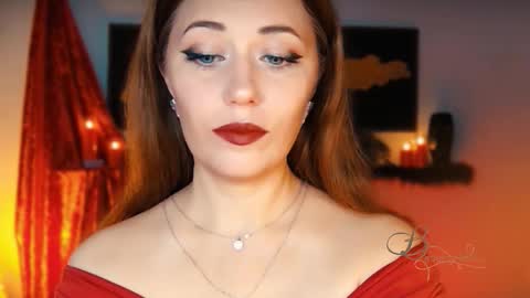 Snapshot of missbeverlymills chatting on 10-18-25, 02:58 The divine Beverly online show from 10-18-25, 02:58