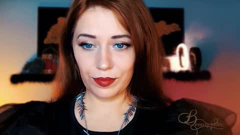 Snapshot of missbeverlymills chatting on 11-17-25, 03:12 The divine Beverly online show from 11-17-25, 03:12