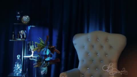 The divine Beverly online show from 04-30-26, 04:41