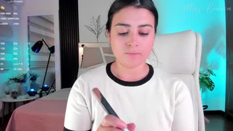 Bianca Torres online show from 12-04-24, 11:13