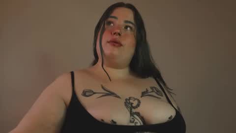 Snapshot of missbika chatting on 11-01-25, 12:40 Miss Bika online show from 11-01-25, 12:40