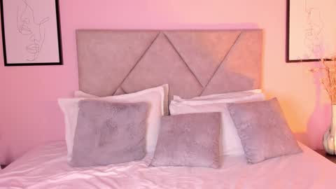 Miss Bombom online show from 09-22-25, 03:52