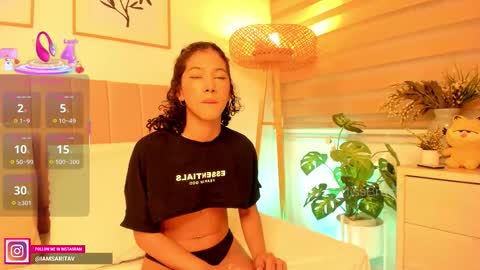 Sara Vanegas online show from 11-19-25, 12:49